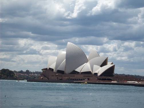 C:\Documents and Settings\Genie\My Documents\My Pictures\Sydney 1\Opera House 2.jpg